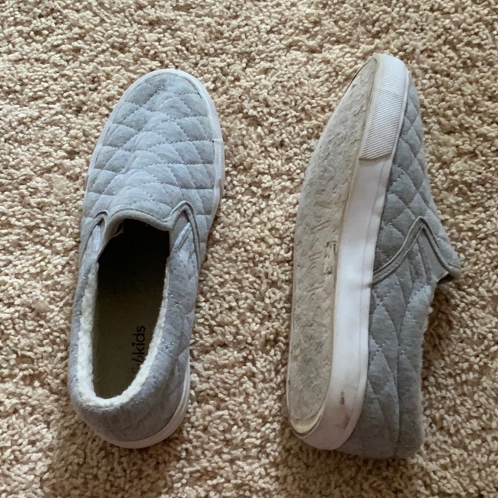 Girls shoes